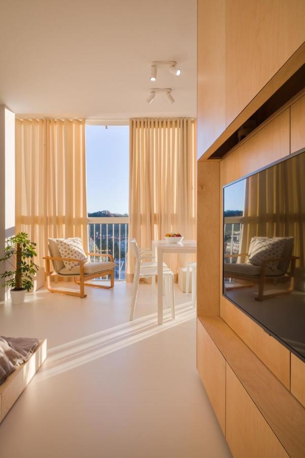 Elegant Studio Apartment With Panoramic View Nova Gorica Bagian luar foto